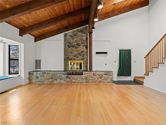 2nd image of 650 Tumbleweed Cir