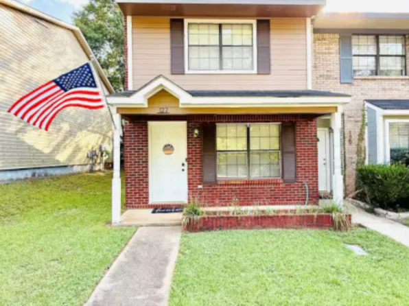 127 Lakeview Dr, Daleville, AL 36322