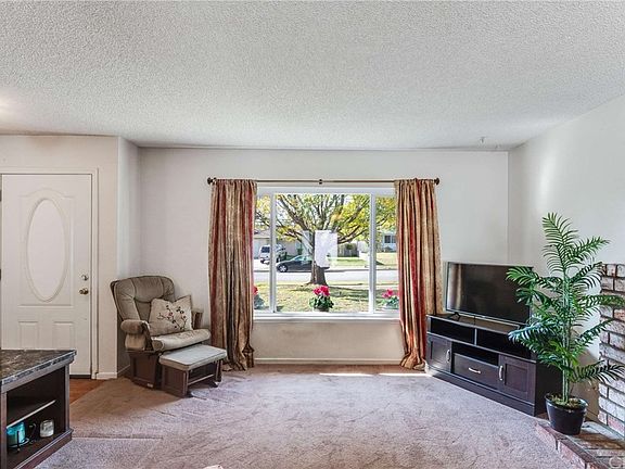 5th image of 7399 Blanchard Ave