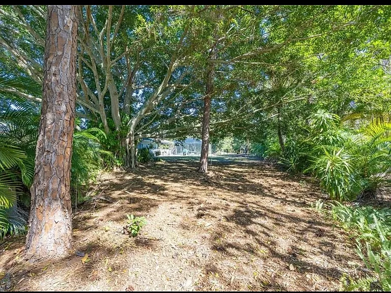 Trail Blvd — Photo 3