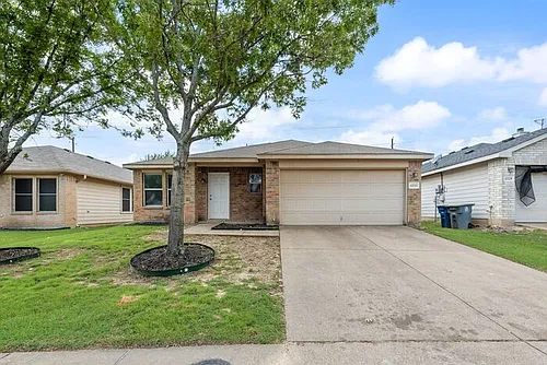 6233 Balcony Ln Photo 1