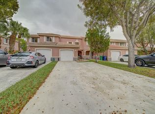 7057 SW 164th Ct, Miami, FL 33193