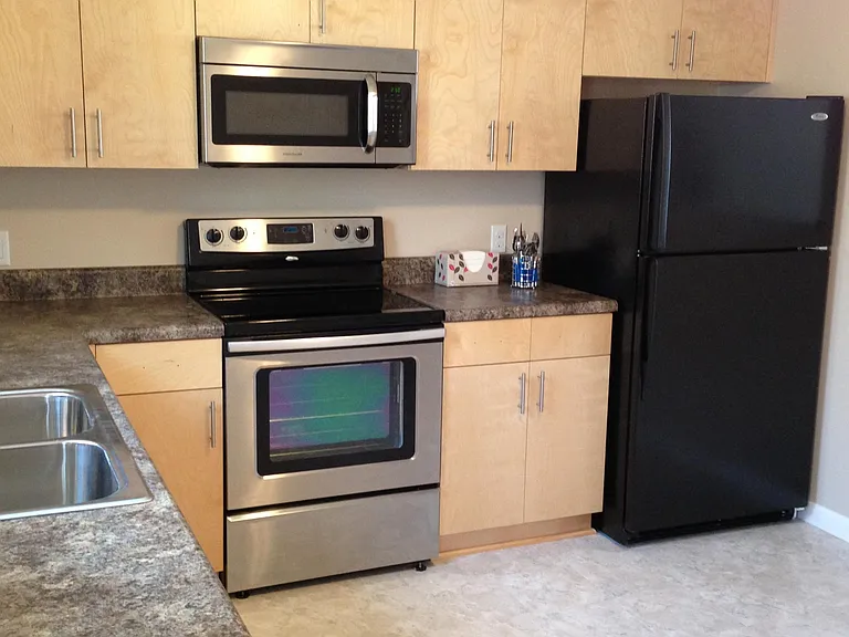 4210 N Center St — Photo 8