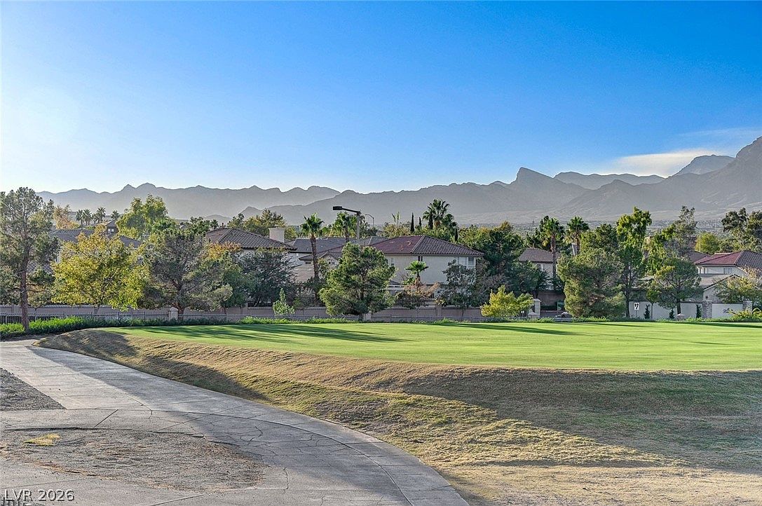 1317 Fox Acres Dr