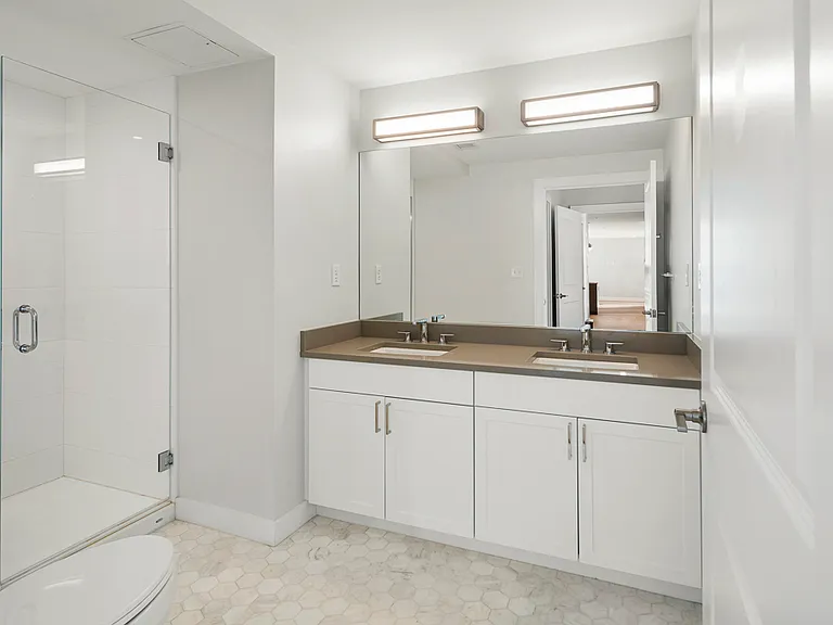 1650 Commonwealth Ave #606 — Photo 10