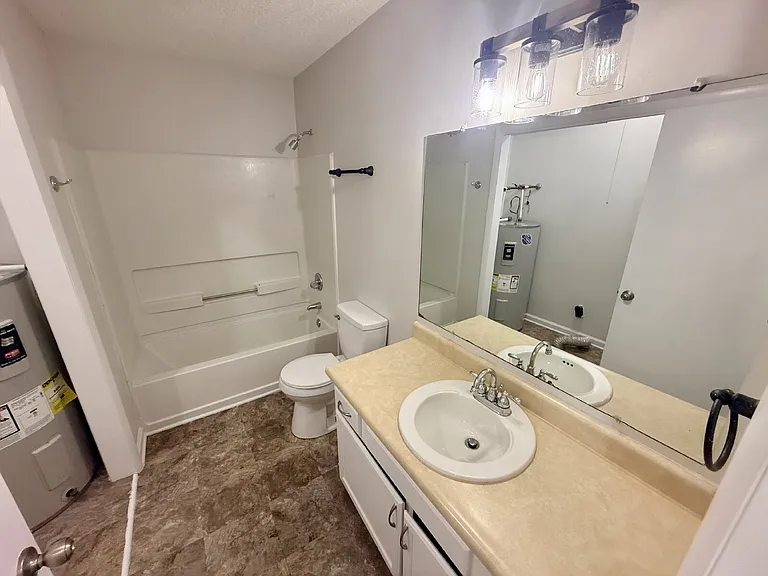 6868 Candlewood Dr — Photo 10