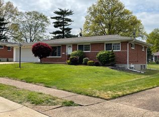 9251 Ewers Dr, Saint Louis, MO
