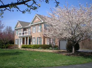 19330 Fairhaven Ct, Round Hill, VA 20141