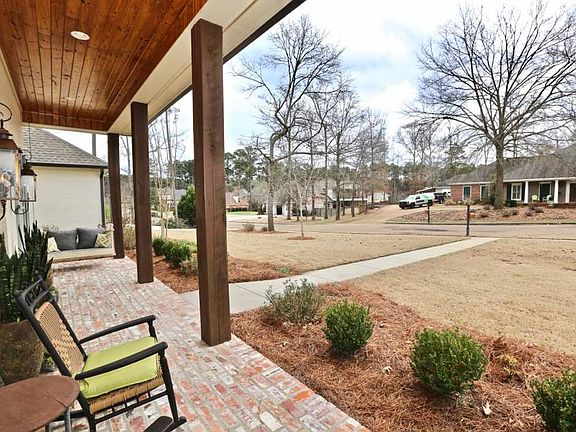 2nd image of 215 Breezy Hill Dr