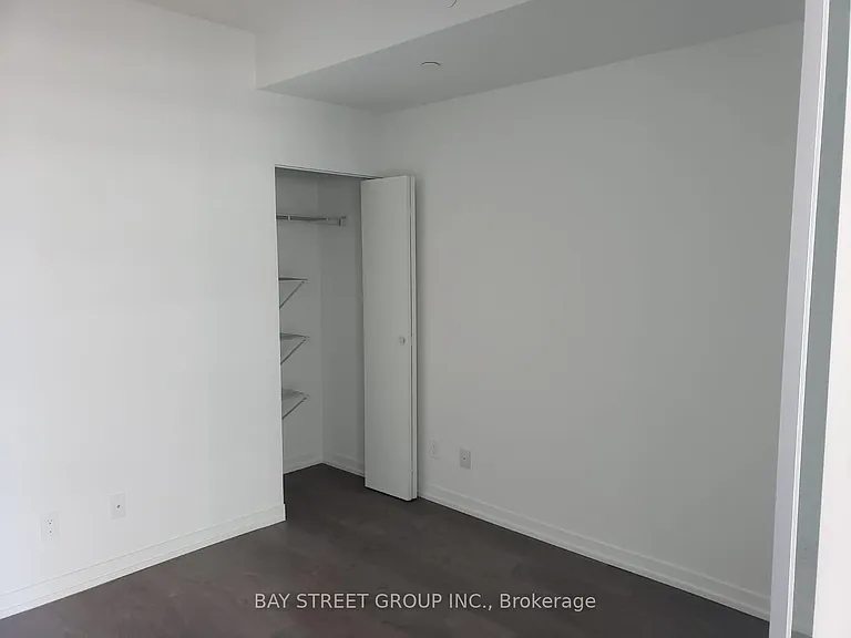 49 E Liberty St #2006 — Photo 13