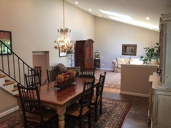 5th image of 150 Carley Ave