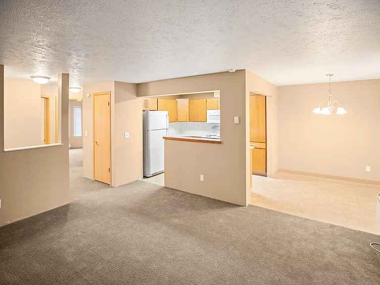 Graymayre Crossing Apartments — Photo 24