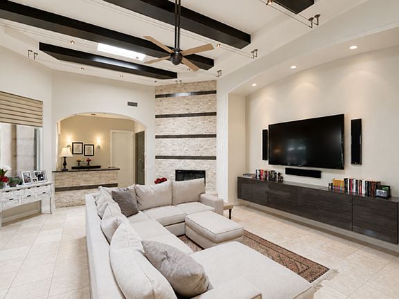 4th image of 7407 N 71st Pl