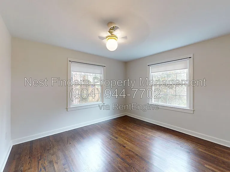 2215 Larchmont Rd — Photo 14
