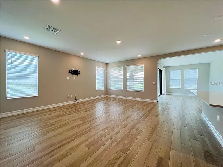4567 Tivoli Dr — Photo 13