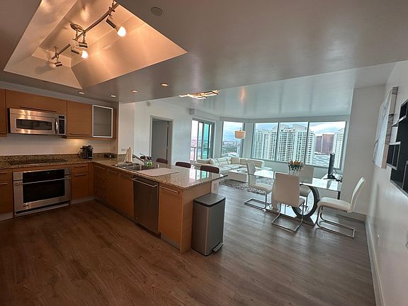 5th image of 222 Karen Ave Unit 3302