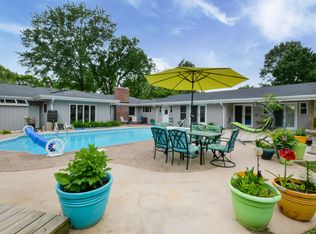 207 W Bennett St, Nixa, MO 65714