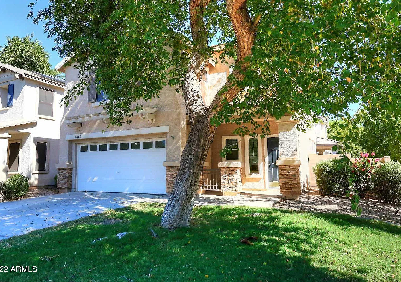 3 bed, 2.5 bath, 1533 sqft, $2,095 — Photo 3