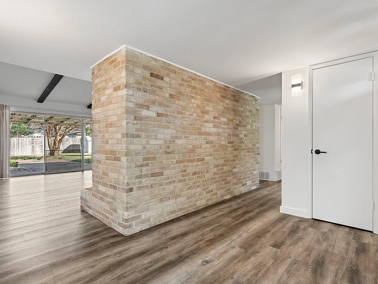 12611 High Meadow Dr — Photo 7