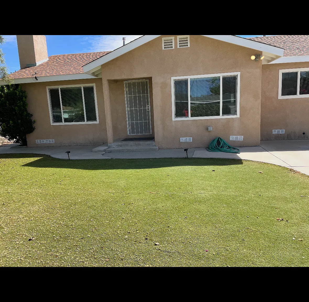 3 bed, 1028 sqft, $3,000 — Photo 2