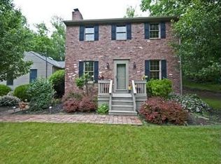 295 Hill Place Rd, Venetia, PA 15367