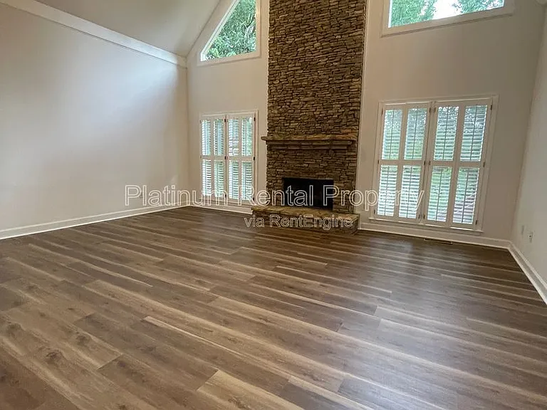 870 Ingleside Dr — Photo 26