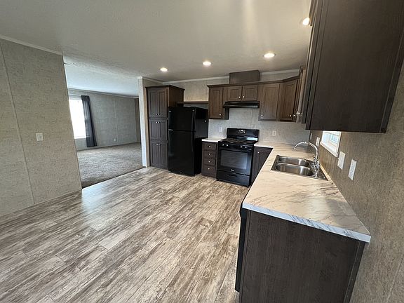 3rd image of 1250 Paree St #24