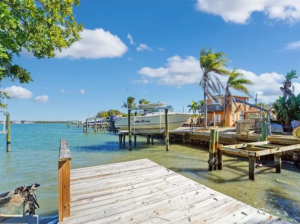 14555 N Bayshore Dr, Madeira Beach, FL 33708