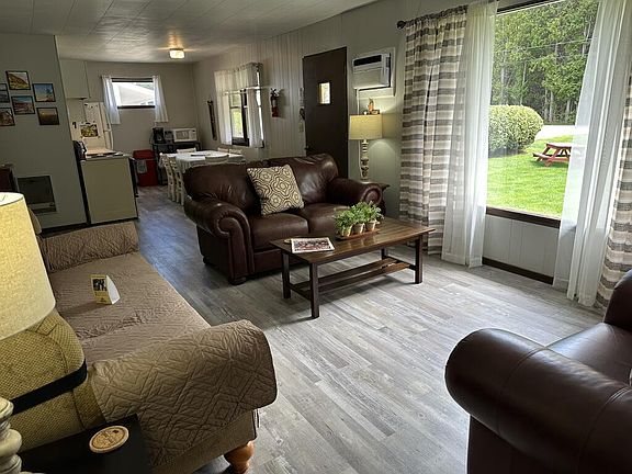 5th image of 3088 Larson Ln Unit 11