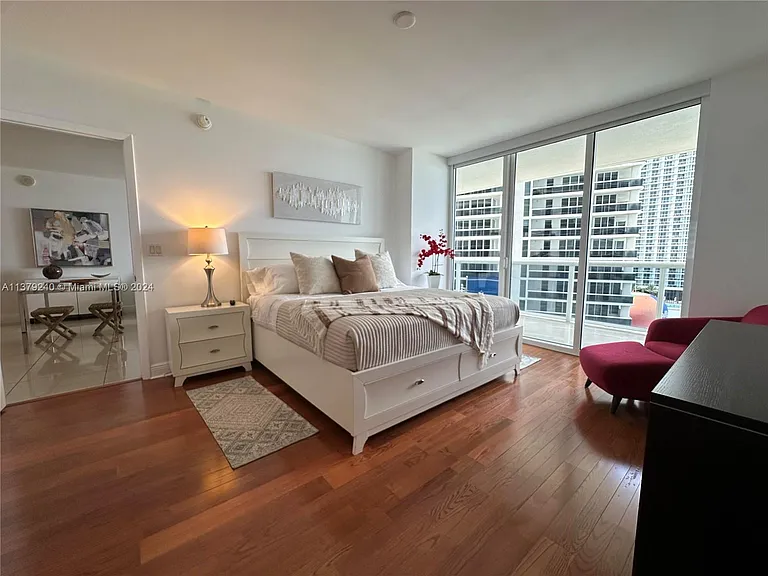 1830 S Ocean Dr #2010 — Photo 4