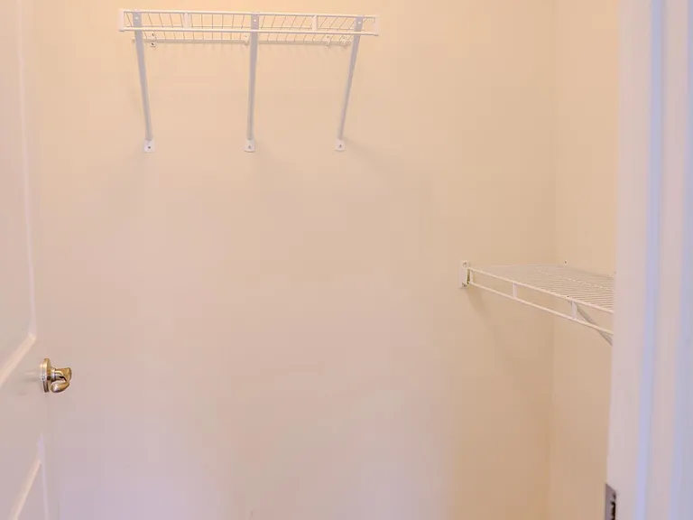 441 Woodbark Ct — Photo 32