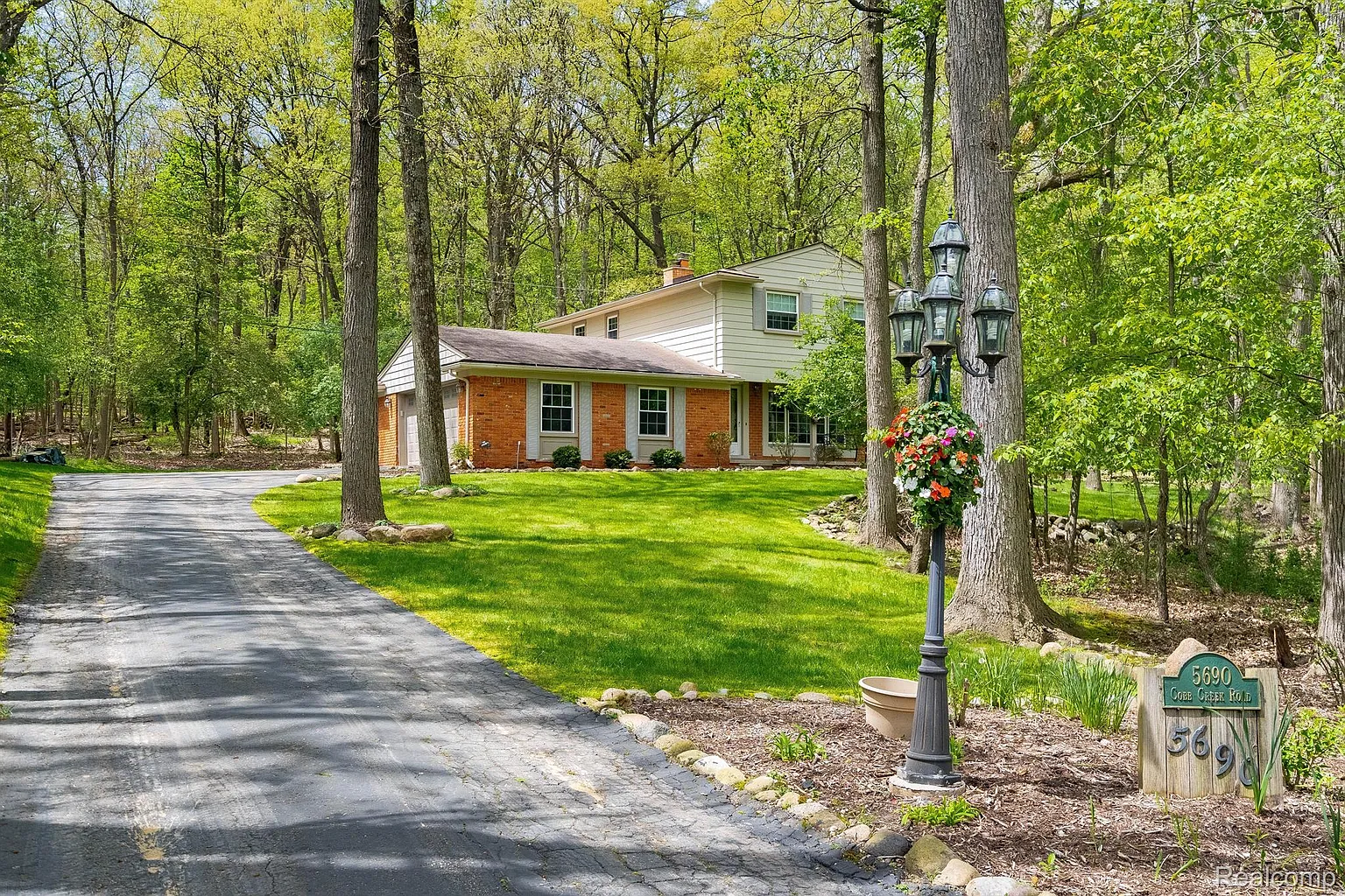 5690 Cobb Creek Rd photo 1