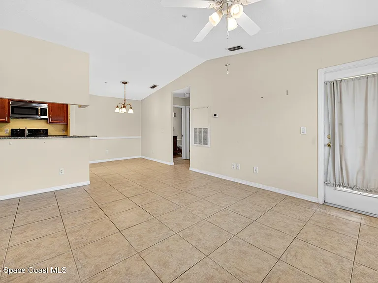 7667 N Wickham Rd #219 — Photo 11