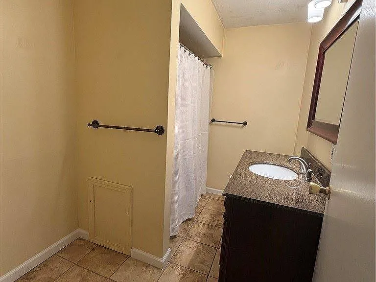 2104 Walter Rd — Photo 18