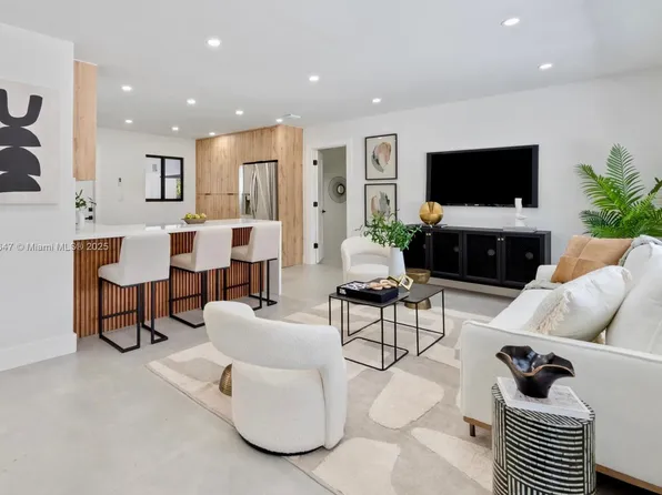 3574 NW 12th St, Miami, FL 33125