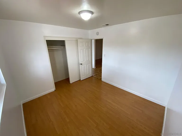 864 Glencoe Dr — Photo 11