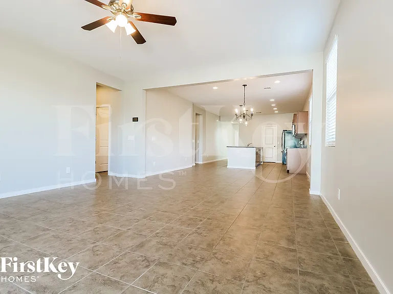 23654 W Whyman Ave — Photo 4