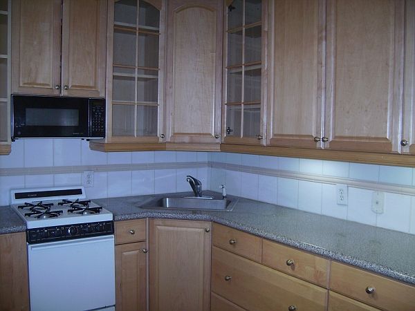 1st image of 336 E 54th St APT 18