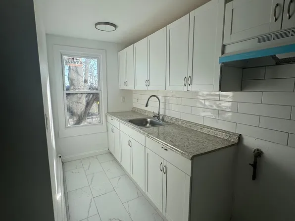 980 Pembroke Street, Bridgeport, CT 06608