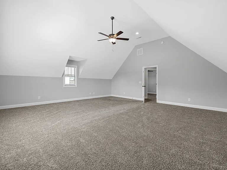573 Bowden Dr — Photo 36