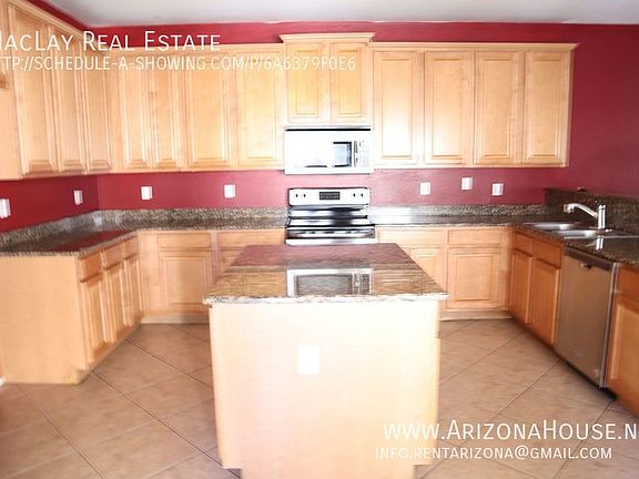 5th image of 984 E Sourwood Dr