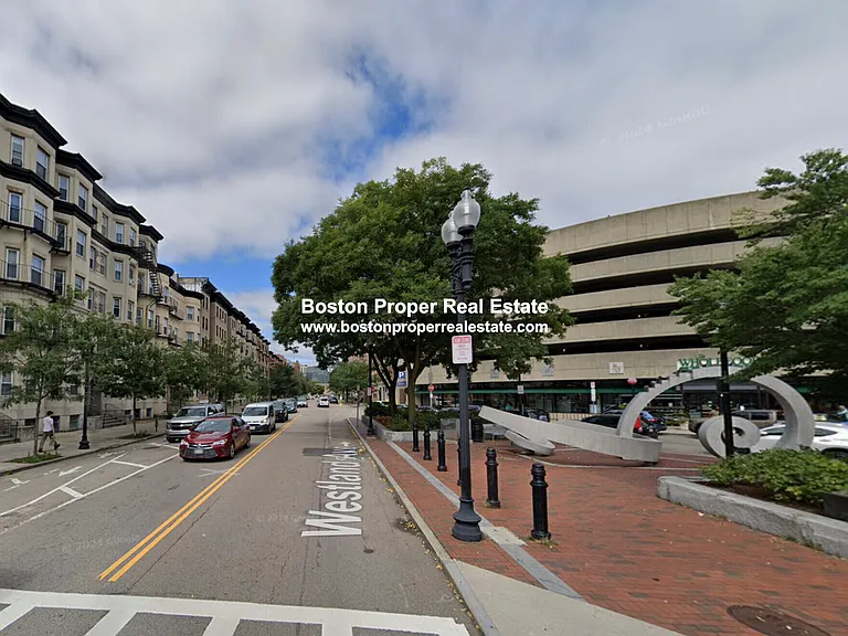 32 Westland Ave #22 — Photo 1