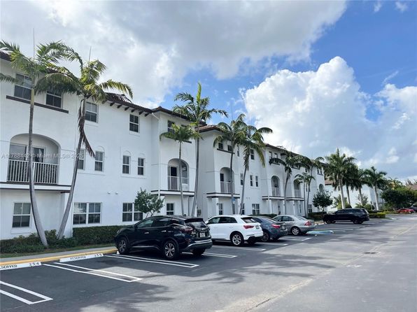 8850 NW 97th Ave APT 103