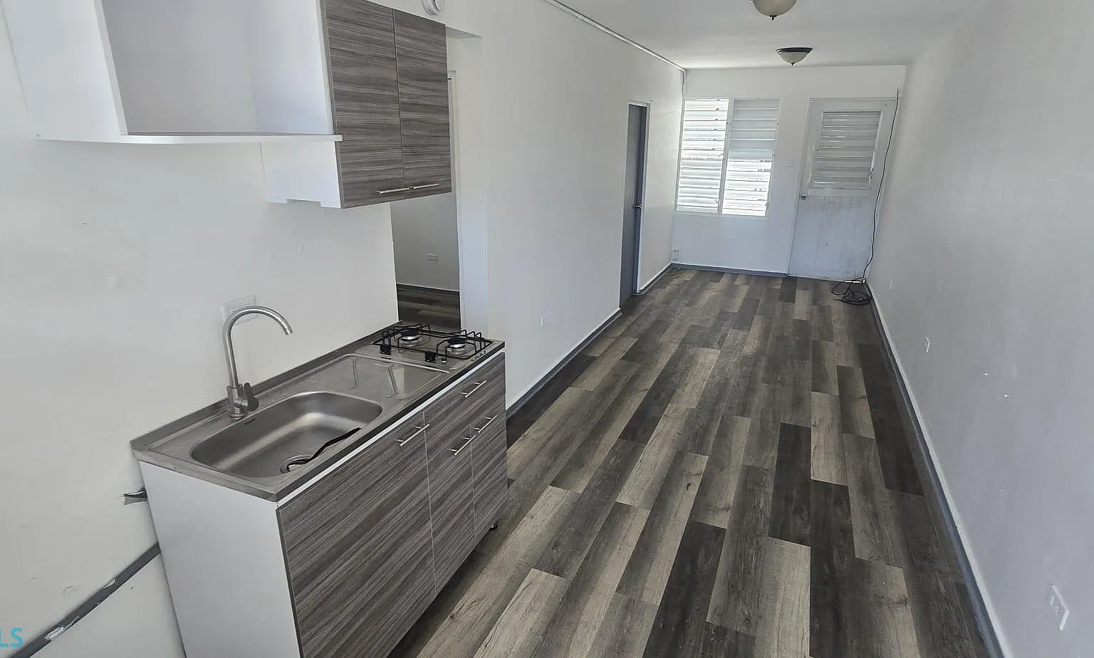 3 bed, 1.0 bath, 700 sqft, $695 — Photo 4