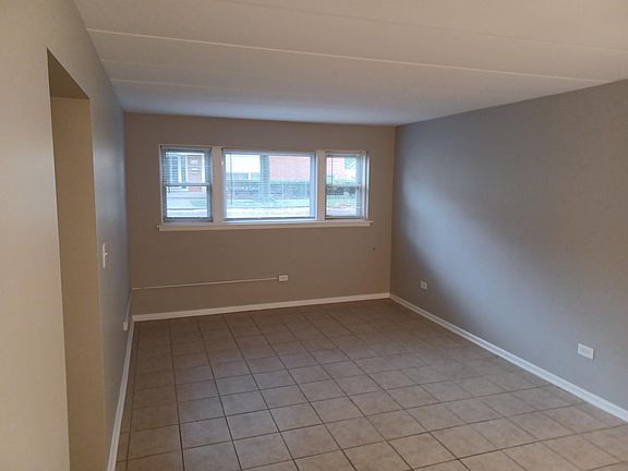 3rd image of 7301 Dixon St