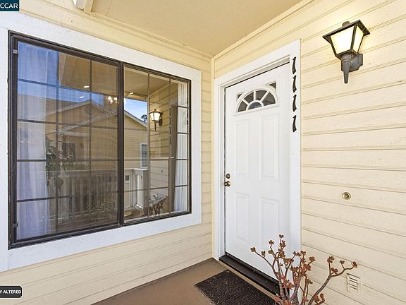 2nd image of 1111 Devonwood