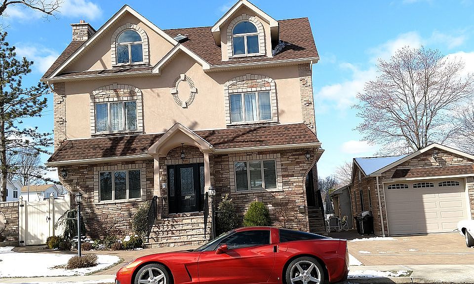 Wainwright's nicest Home!