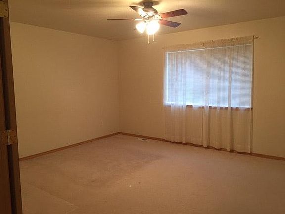 4th image of 7206 Bronington Dr SW