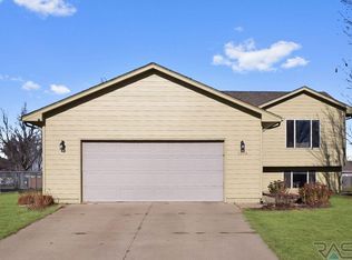 7908 W 44th St, Sioux Falls, SD 57106