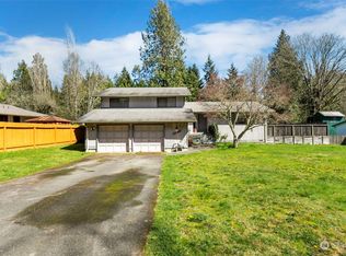 1144 NW Darling Rd, Bremerton, WA 98311